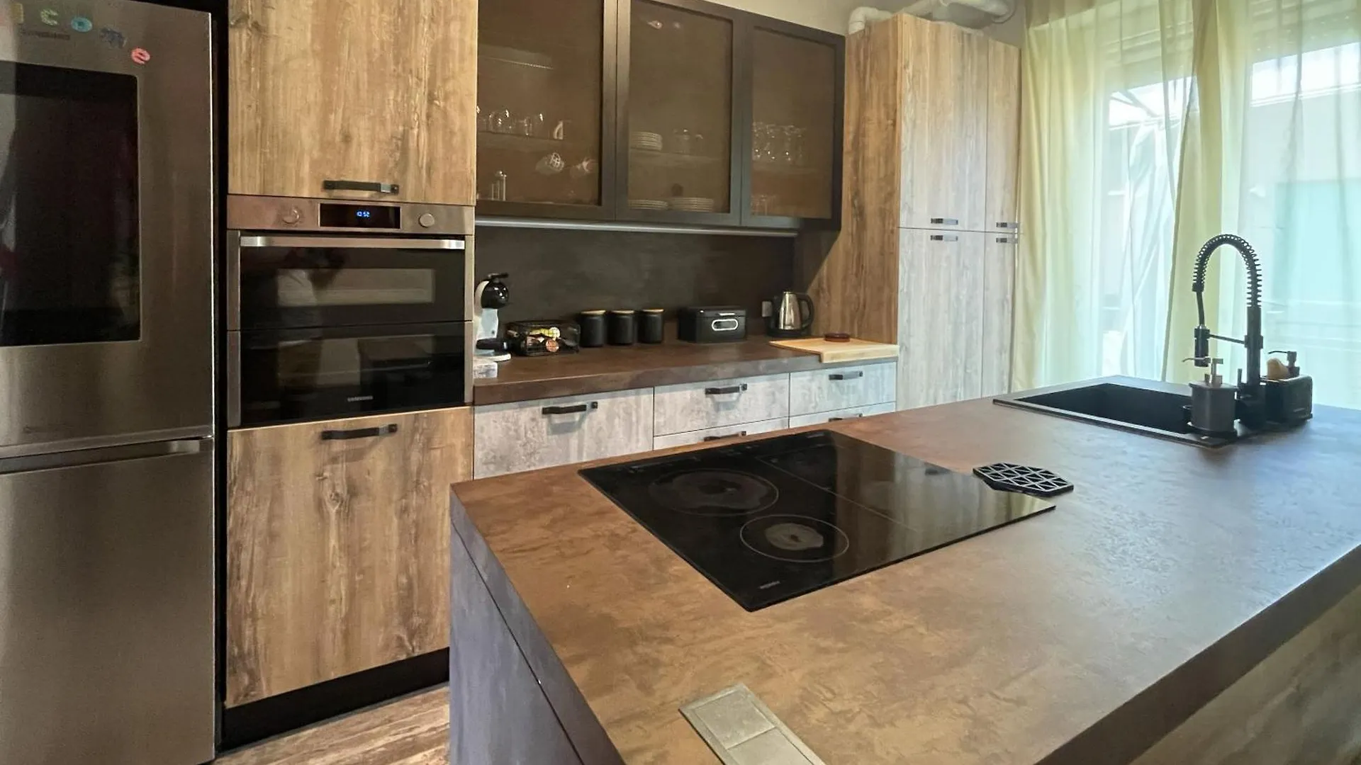 Holyday Luxury Apartment With Jacuzzi Tub Verona Italy